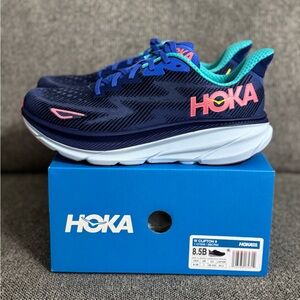 Hoka Clifton 9